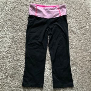 Lululemon women’s capris black size 6